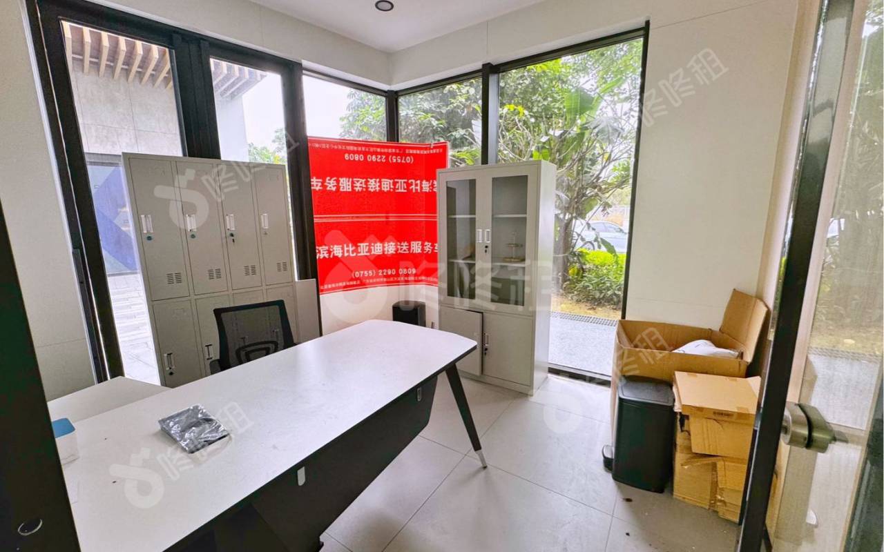 方直前海国际文化中心（二元桥深港设计创意产业园）_1072平_精装_办公室隔间