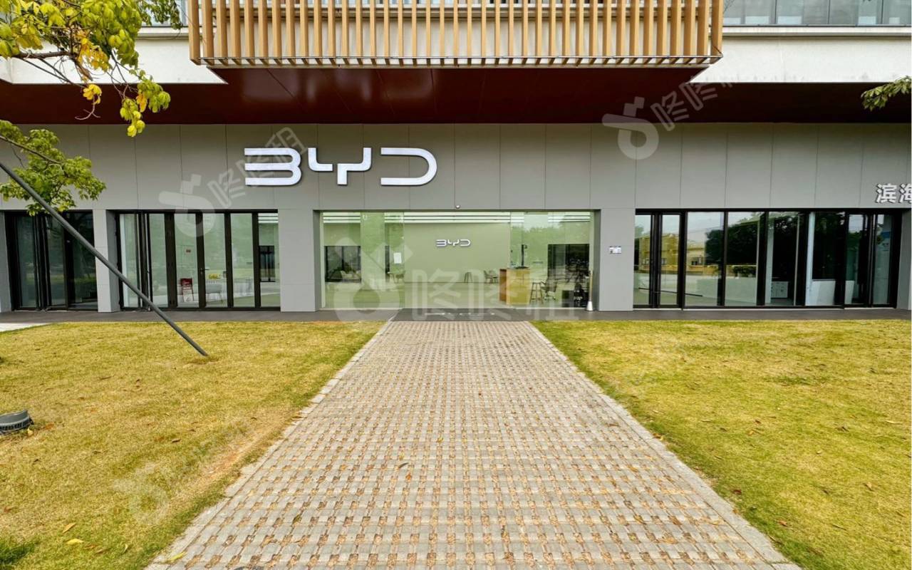 方直前海国际文化中心（二元桥深港设计创意产业园）_1072平_精装_其他