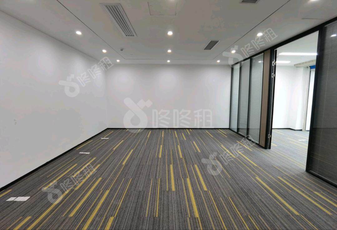 酷派大厦_198平_精装_办公室开间