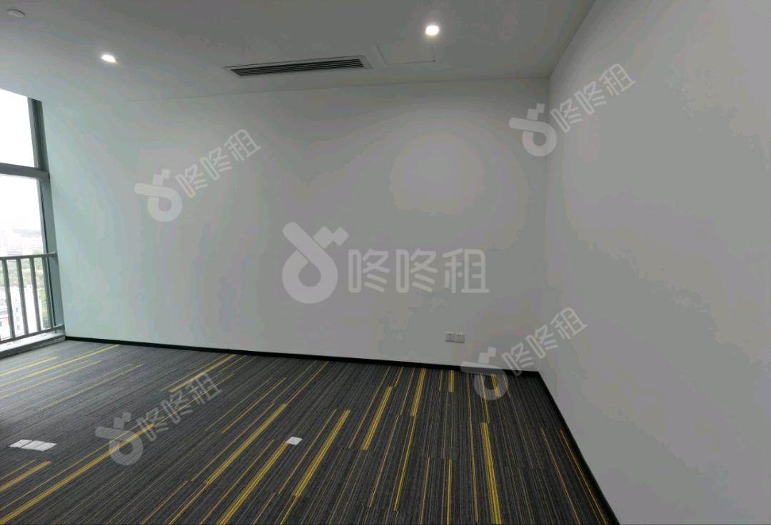 酷派大厦_198平_精装_办公室隔间