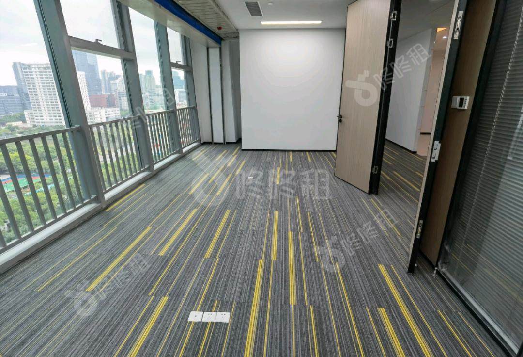 酷派大厦_198平_精装_办公室隔间