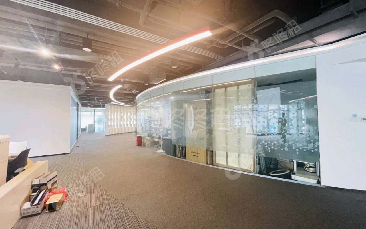 康佳研发大厦_1668平_精装_办公室开间