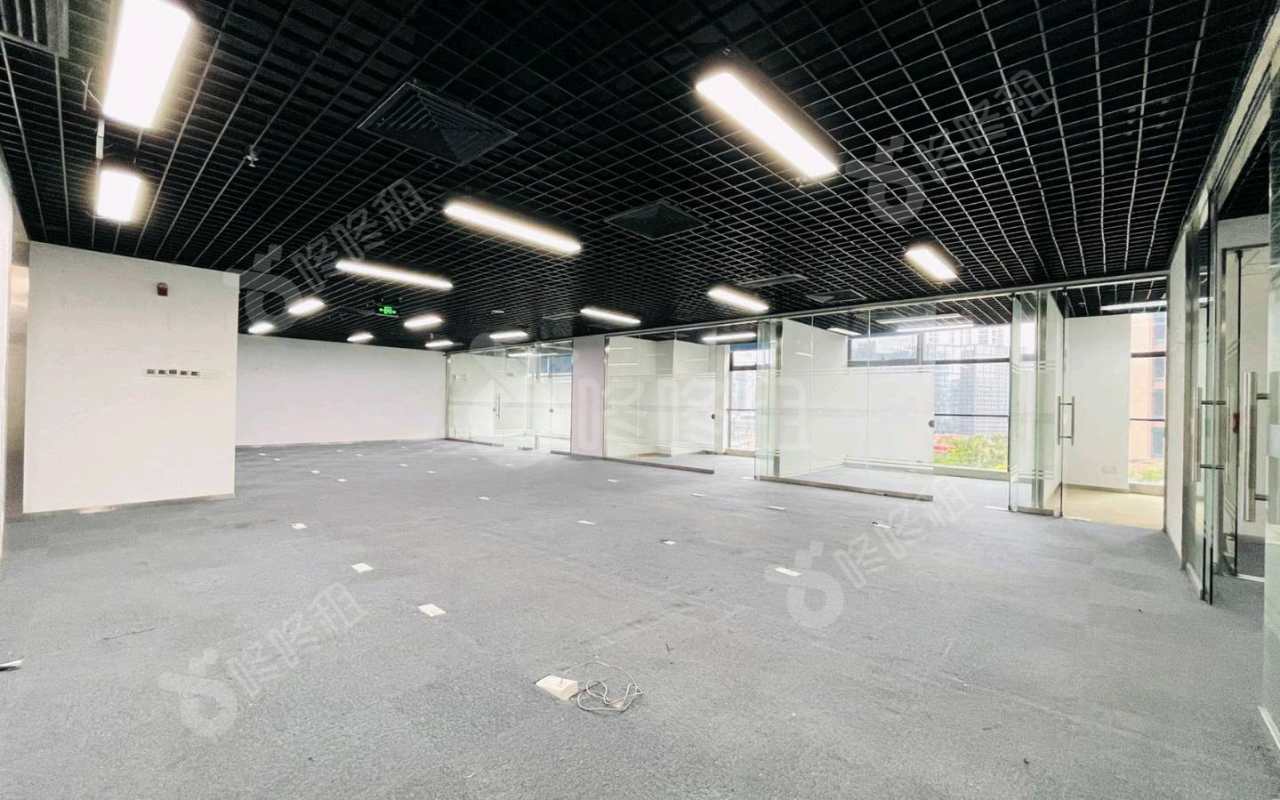 康佳研发大厦_425平_精装_办公室开间