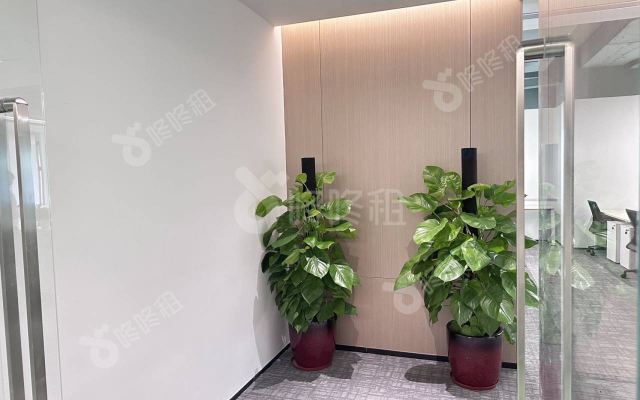 新时代广场_256.72平_毛坯_前台