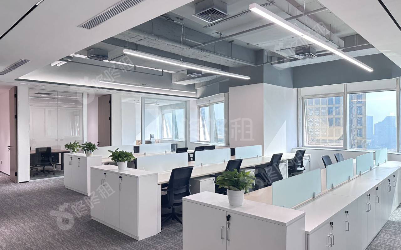 新时代广场_256.72平_毛坯_办公室开间