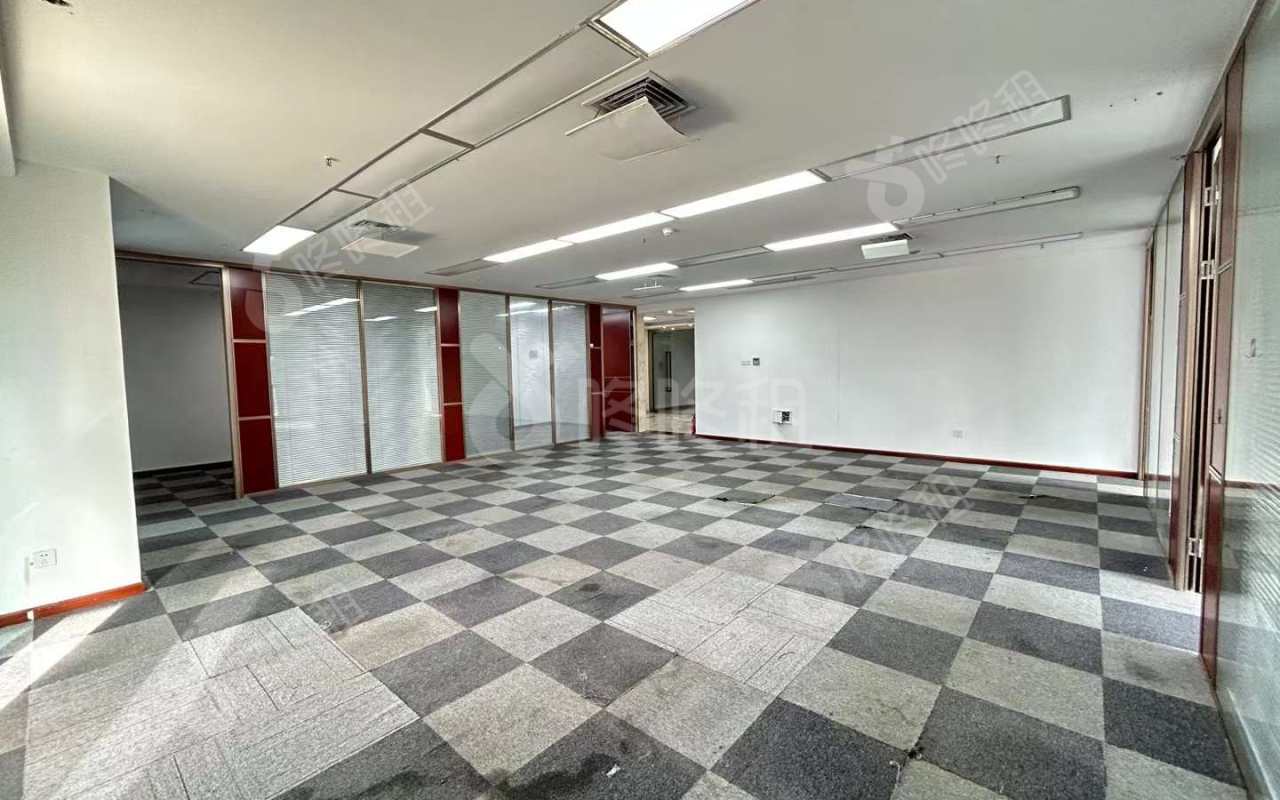 创新科技广场一期_368平_精装_办公室开间