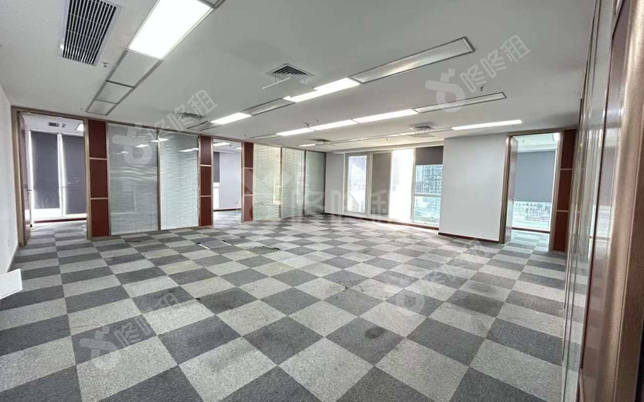 创新科技广场一期_368平_精装_办公室开间