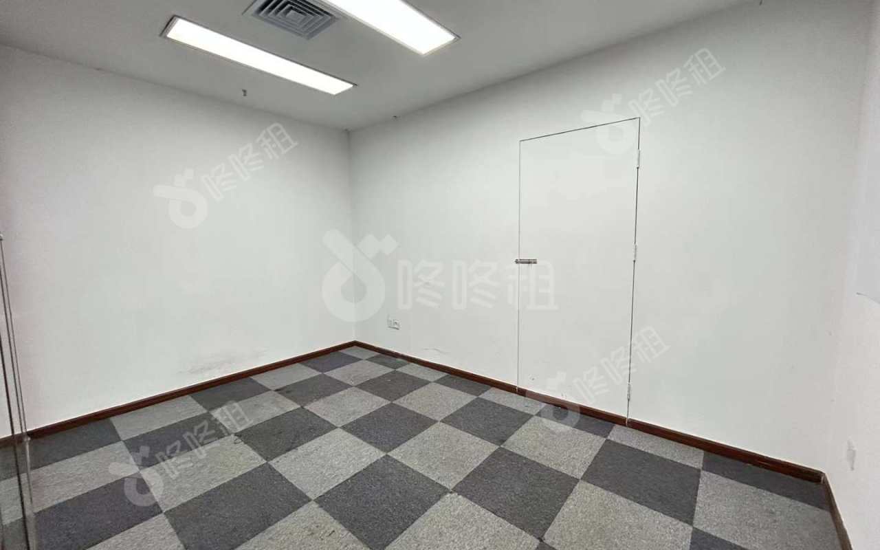 创新科技广场一期_368平_精装_办公室隔间