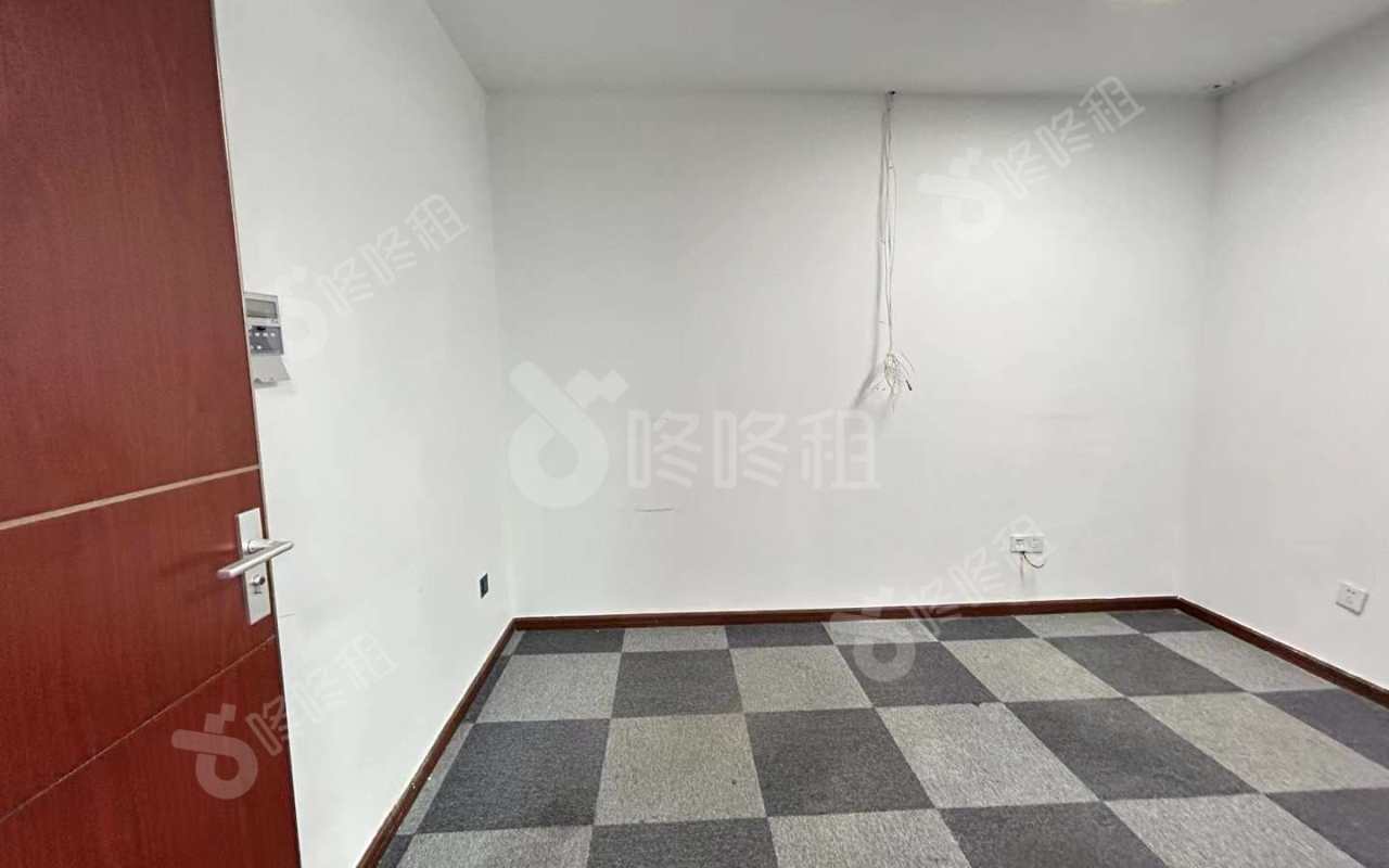 创新科技广场一期_368平_精装_办公室隔间