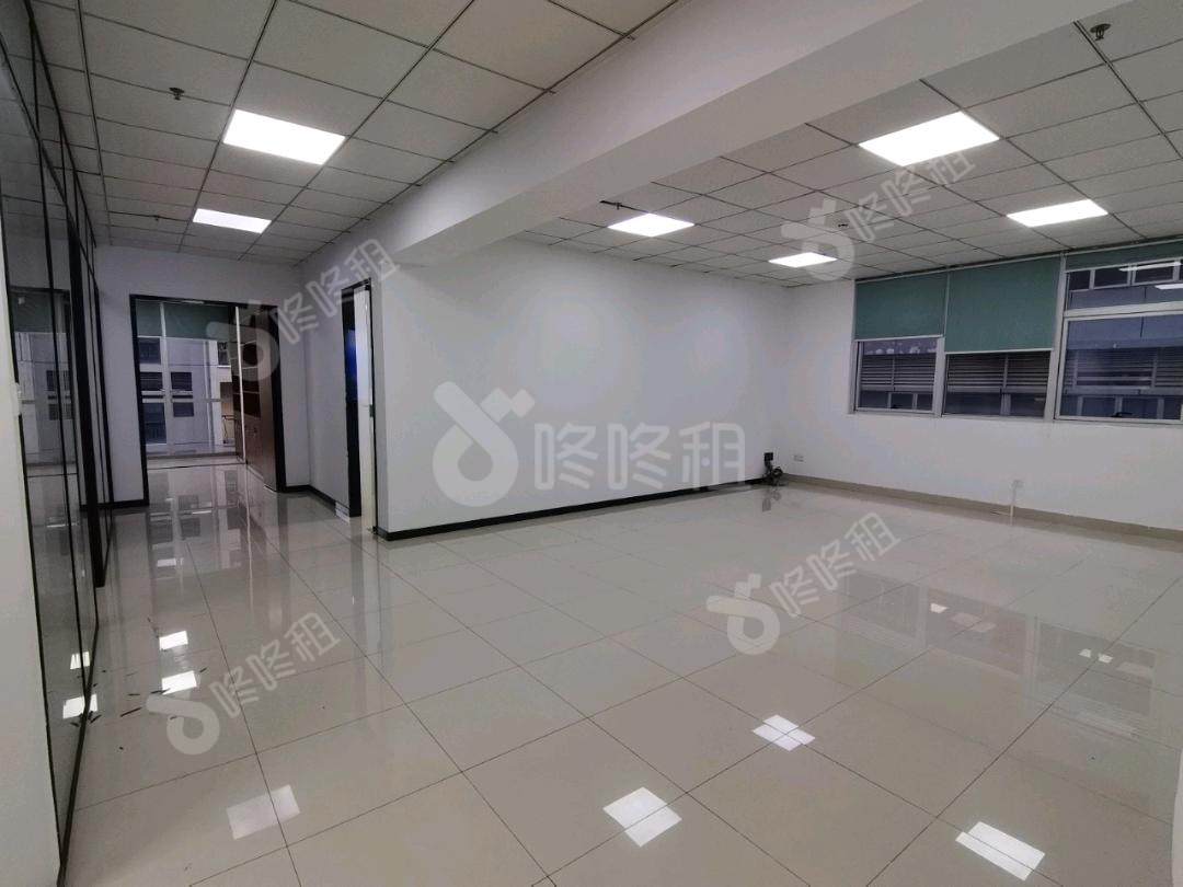 蓝坤集团大厦_290平_精装_办公室开间