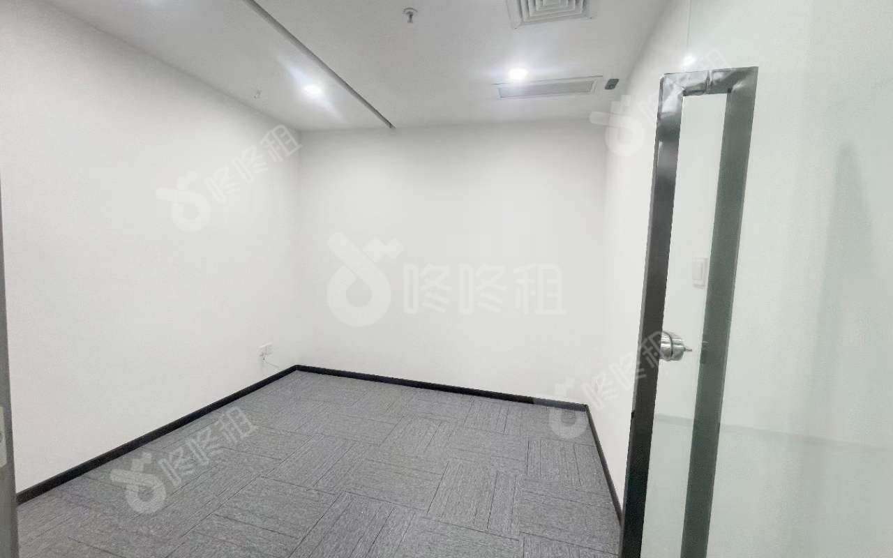 天安数码时代大厦_338平_精装_办公室隔间