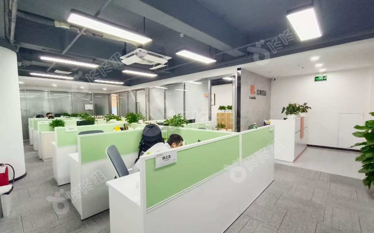 天安数码时代大厦_338平_精装_办公室开间