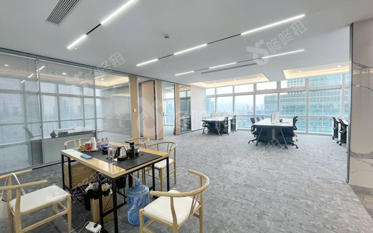 新世界中心_563平_精装_办公室开间