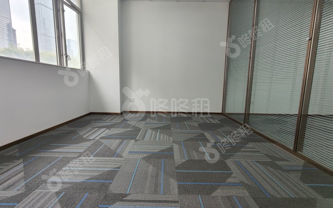 天吉大厦_252平_精装_办公室隔间