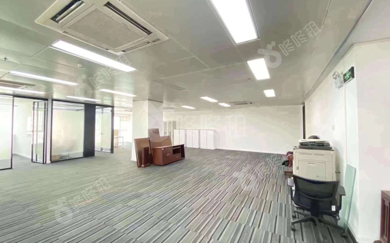 兆邦基金融大厦_344平_精装_办公室开间