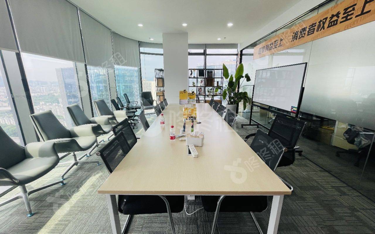 方大城_363平_精装_办公室隔间