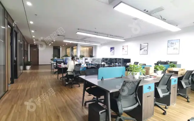 莲花广场_337平米_精装_办公室房源出租