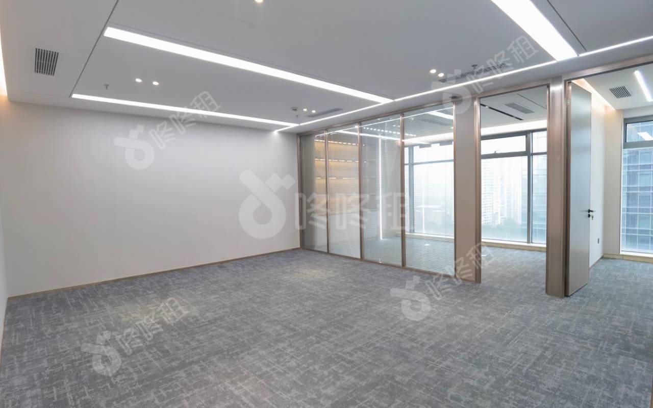 天利中央广场_183平_精装_办公室开间
