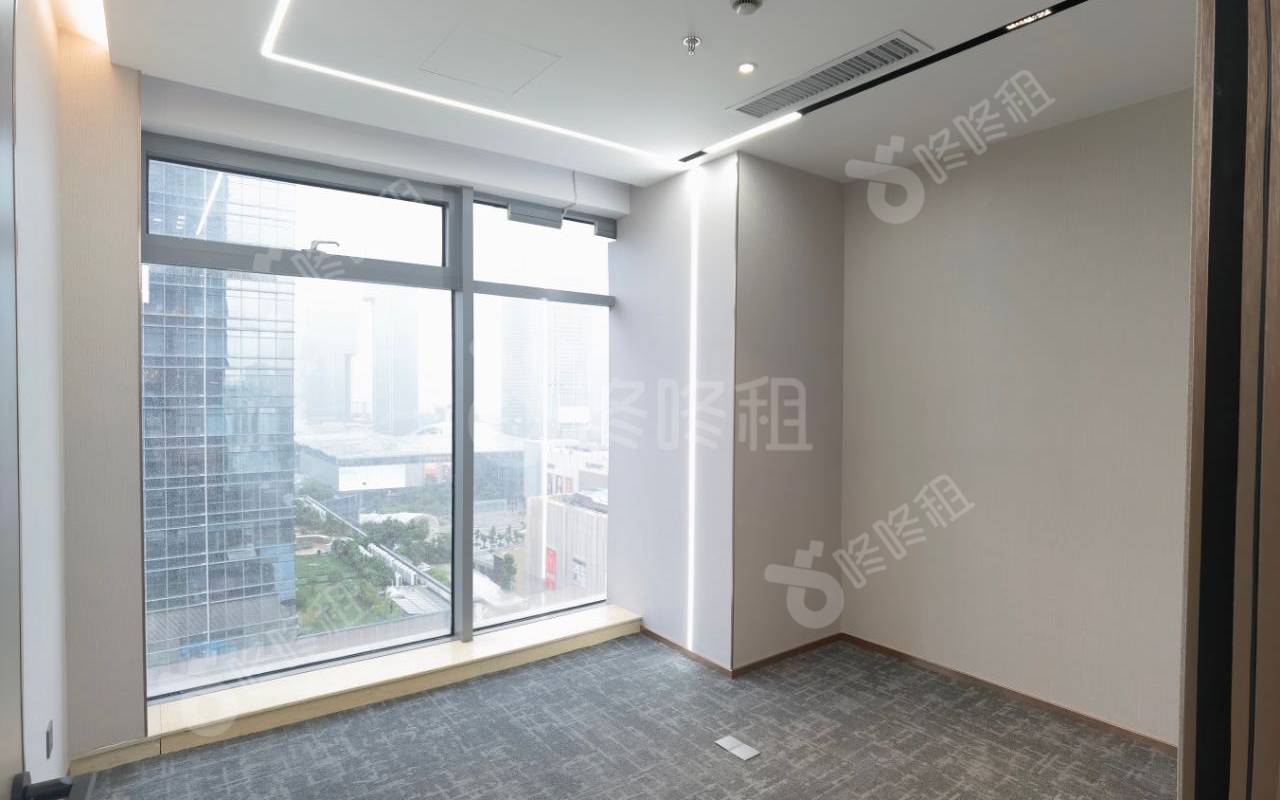 天利中央广场_183平_精装_办公室隔间