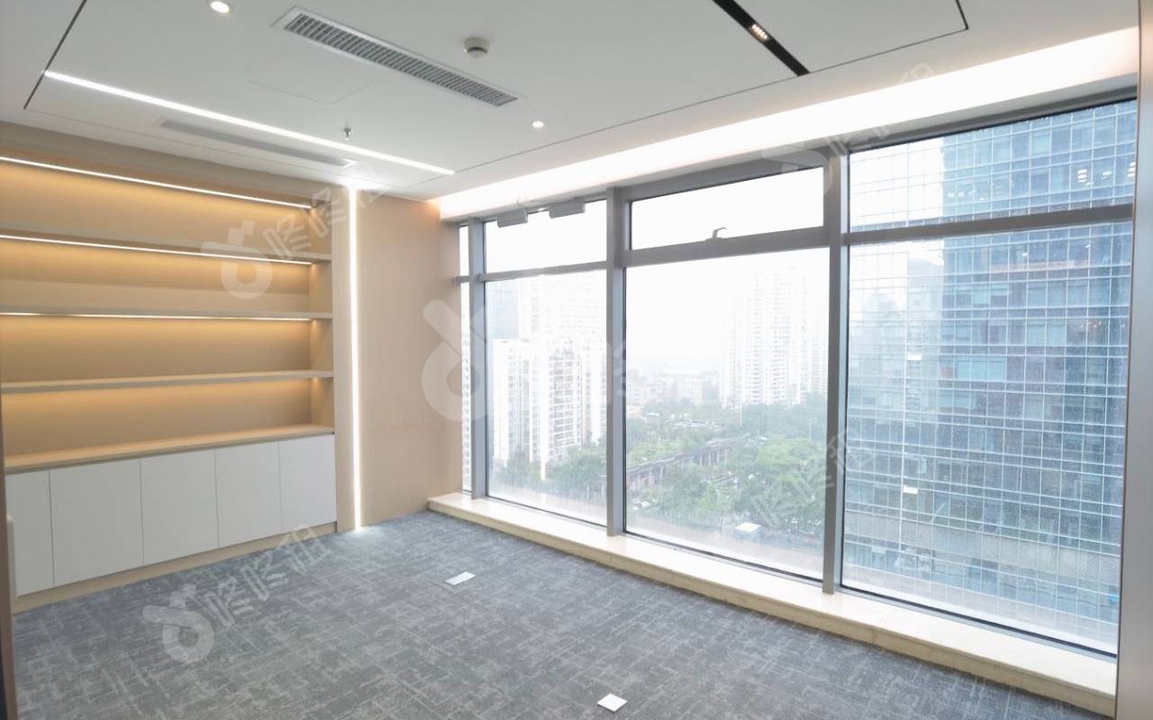 天利中央广场_183平_精装_办公室隔间