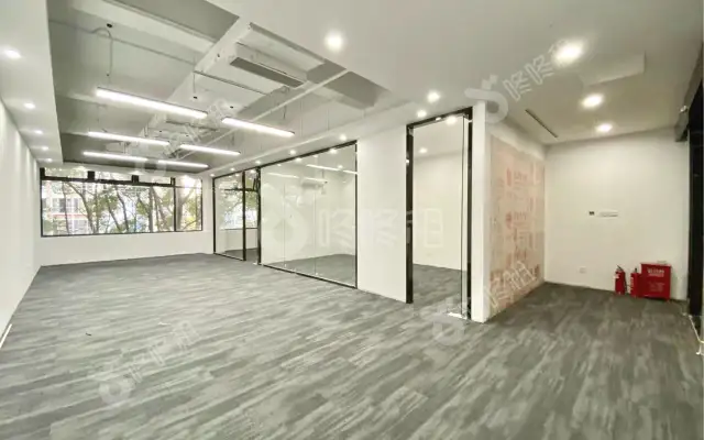 华侨城创意文化园_280平米_精装_办公室房源出租