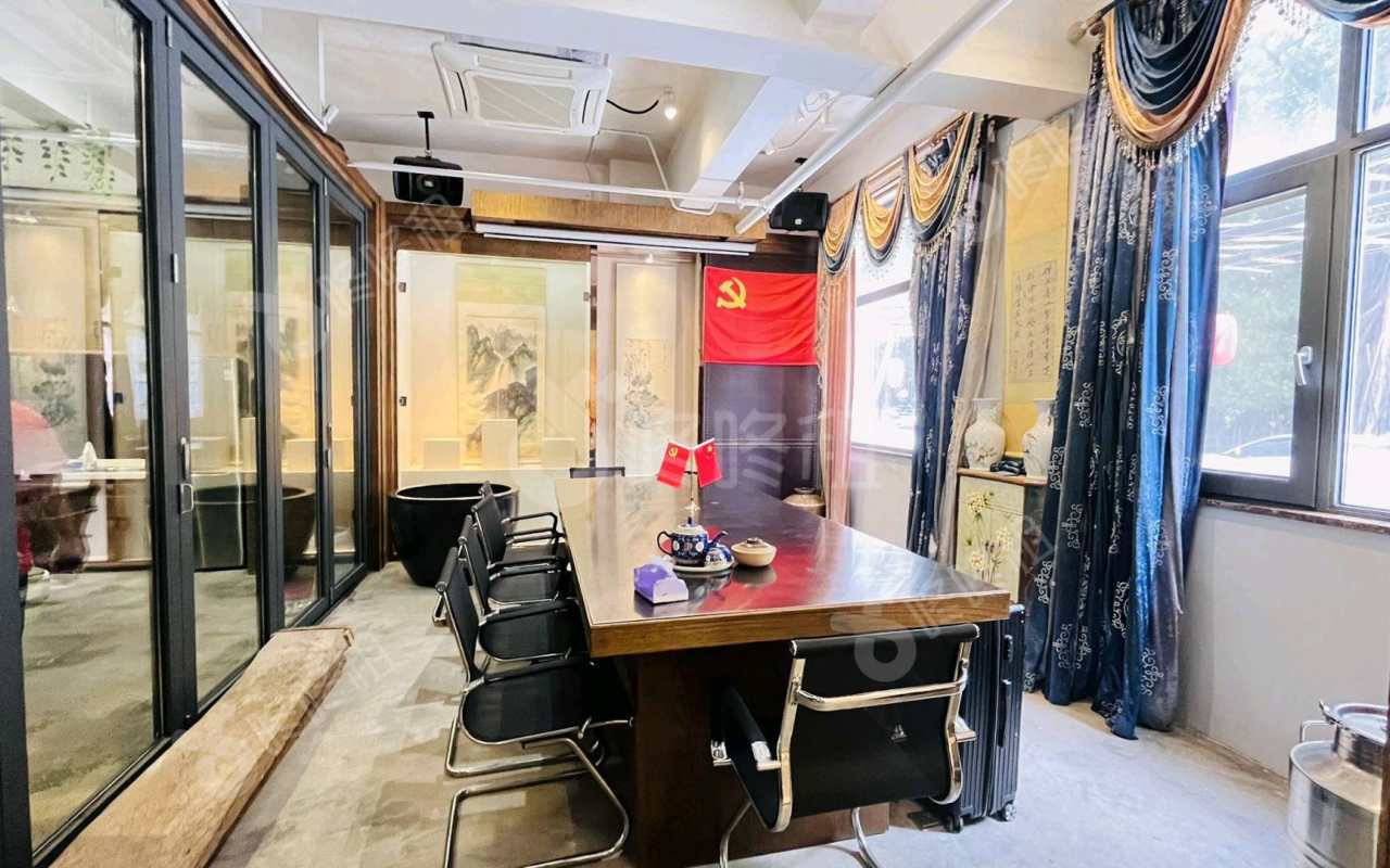玖玖优品创意园_318平_豪装_办公室开间