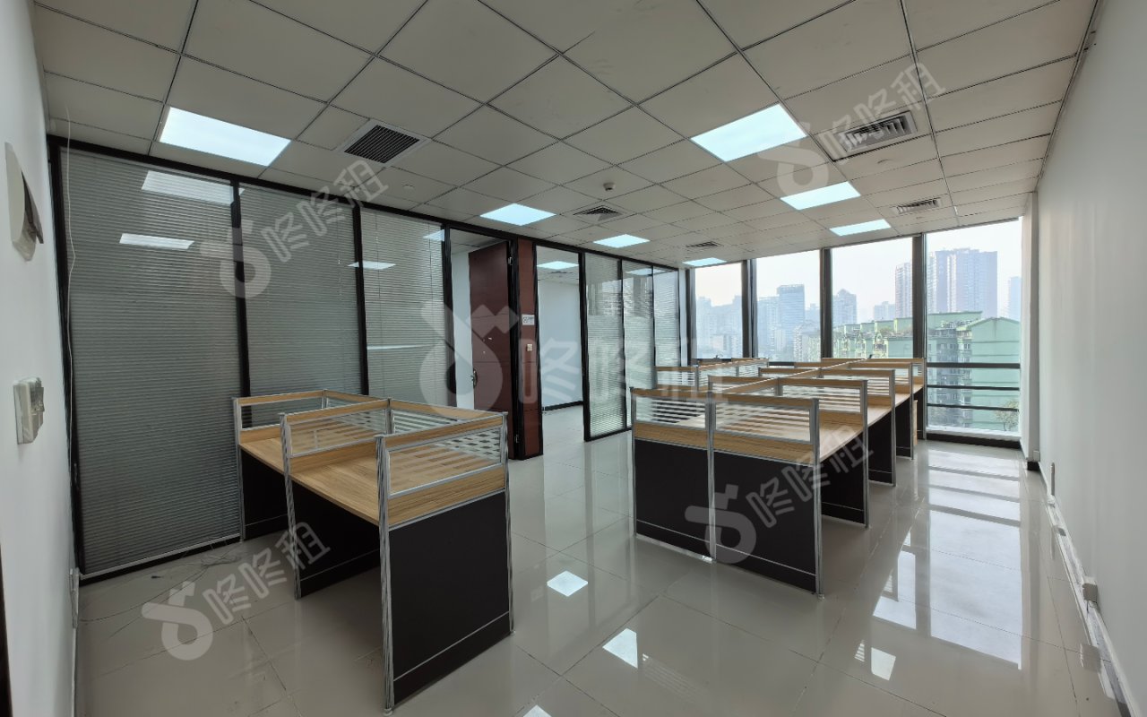 怡化金融科技大厦_130平_简装_办公室开间