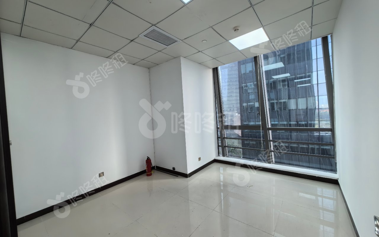 怡化金融科技大厦_130平_简装_办公室隔间