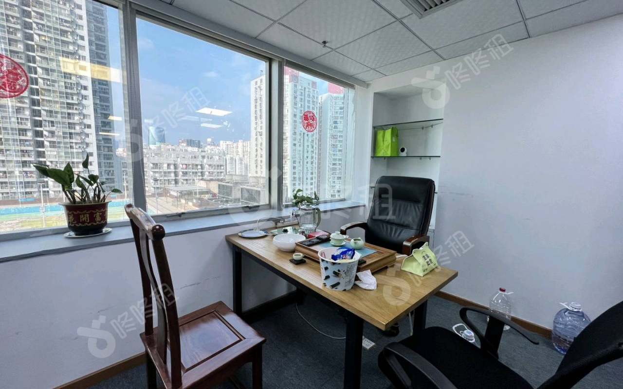 深圳特区报业大厦_160平_精装_办公室隔间