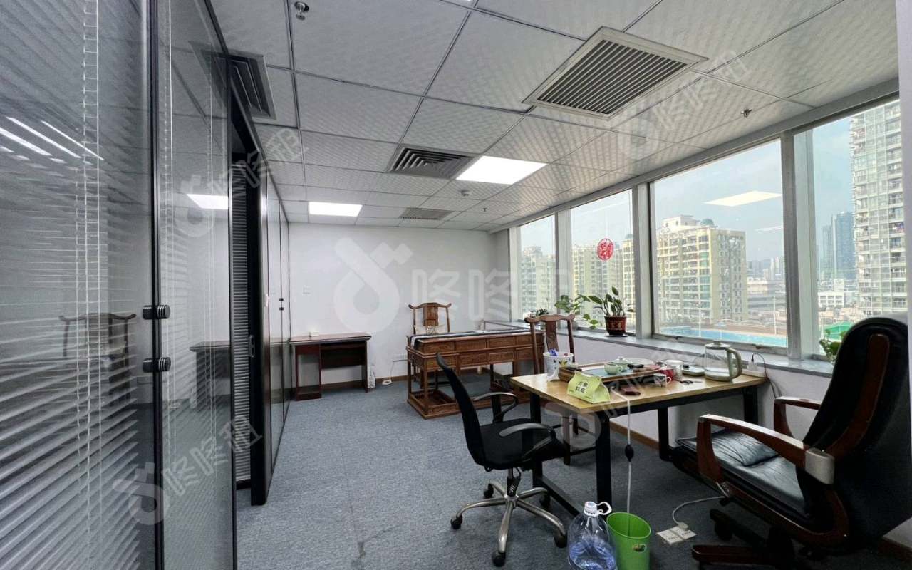 深圳特区报业大厦_160平_精装_办公室隔间
