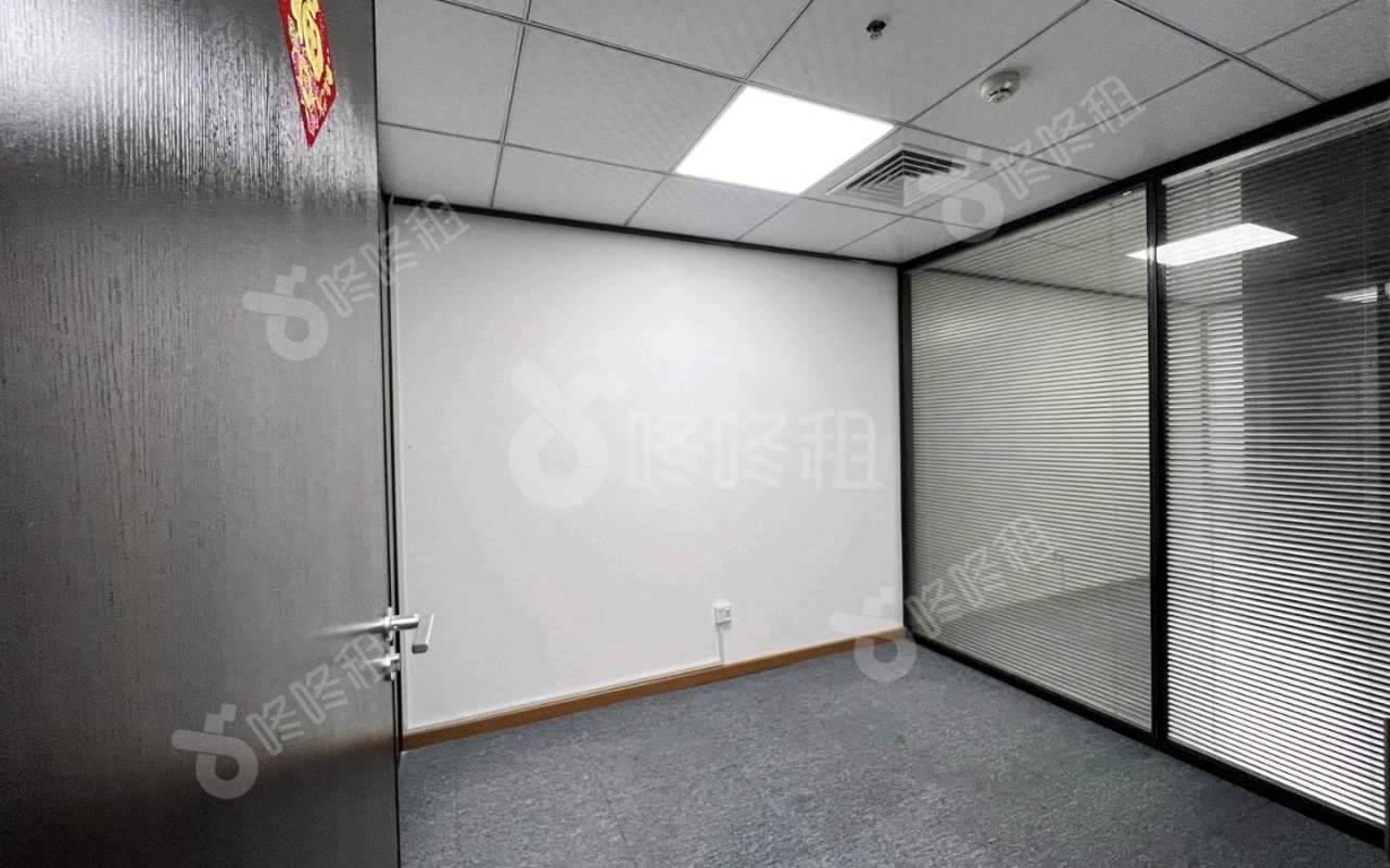 深圳特区报业大厦_160平_精装_办公室隔间