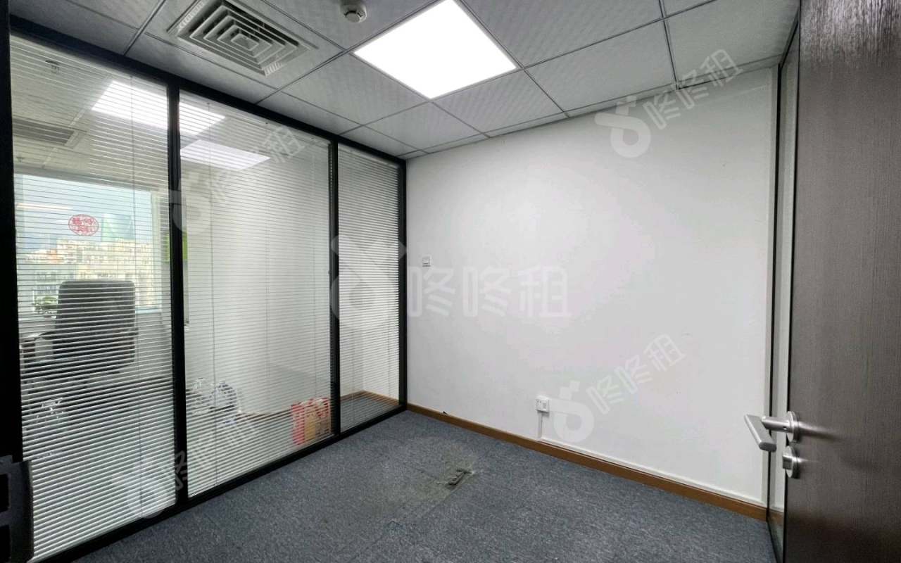 深圳特区报业大厦_160平_精装_办公室隔间