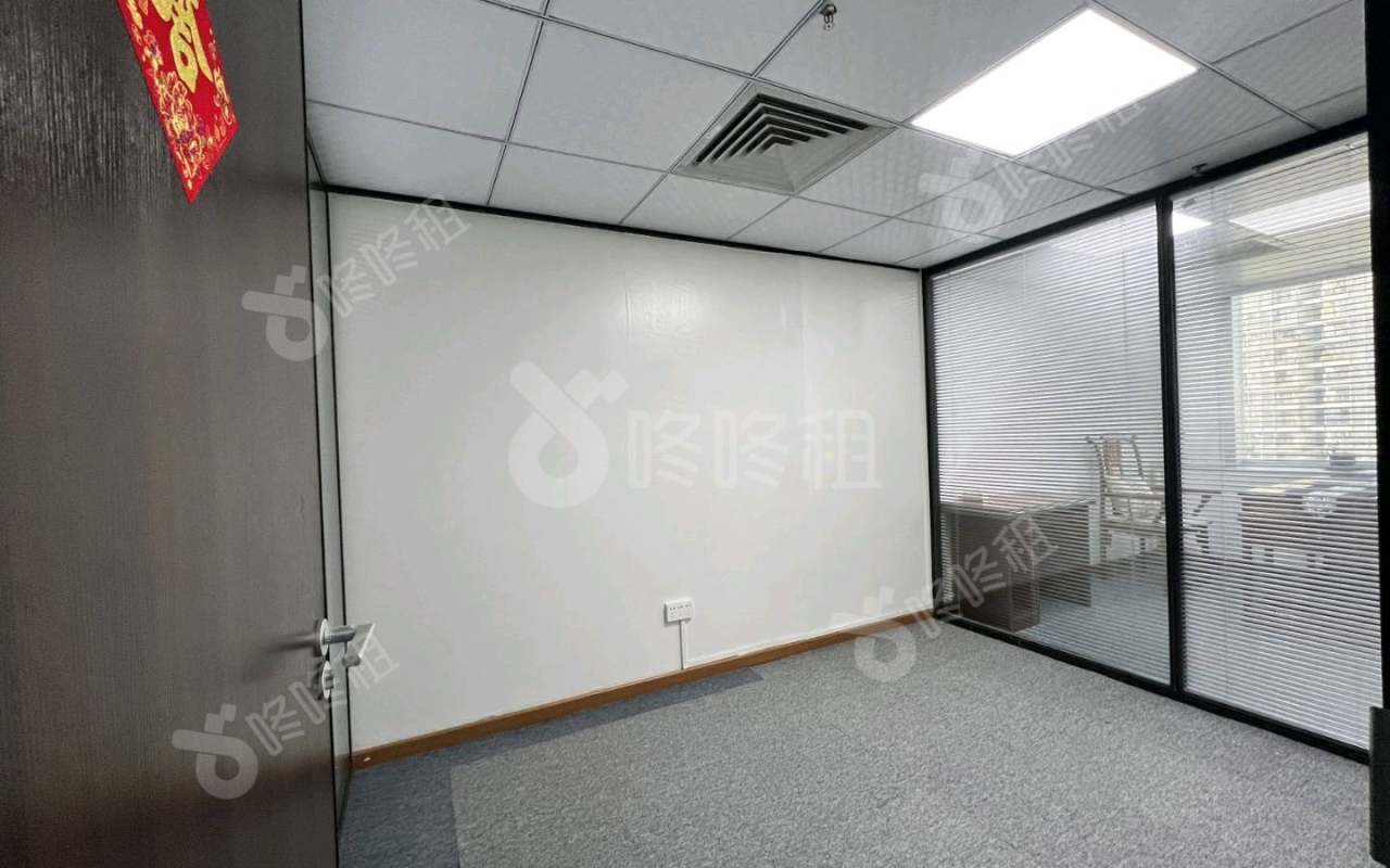 深圳特区报业大厦_160平_精装_办公室隔间