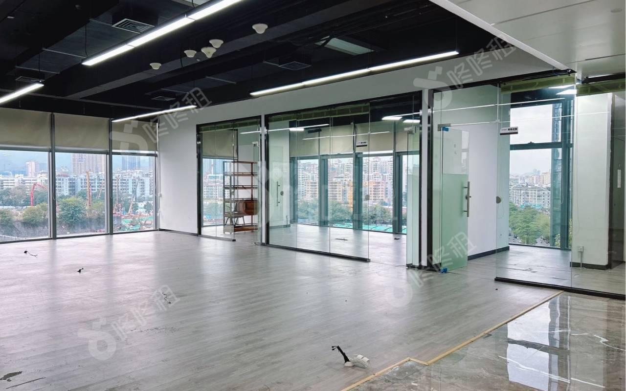 鸿荣源·环智中心_1420.59平_豪装_办公室开间