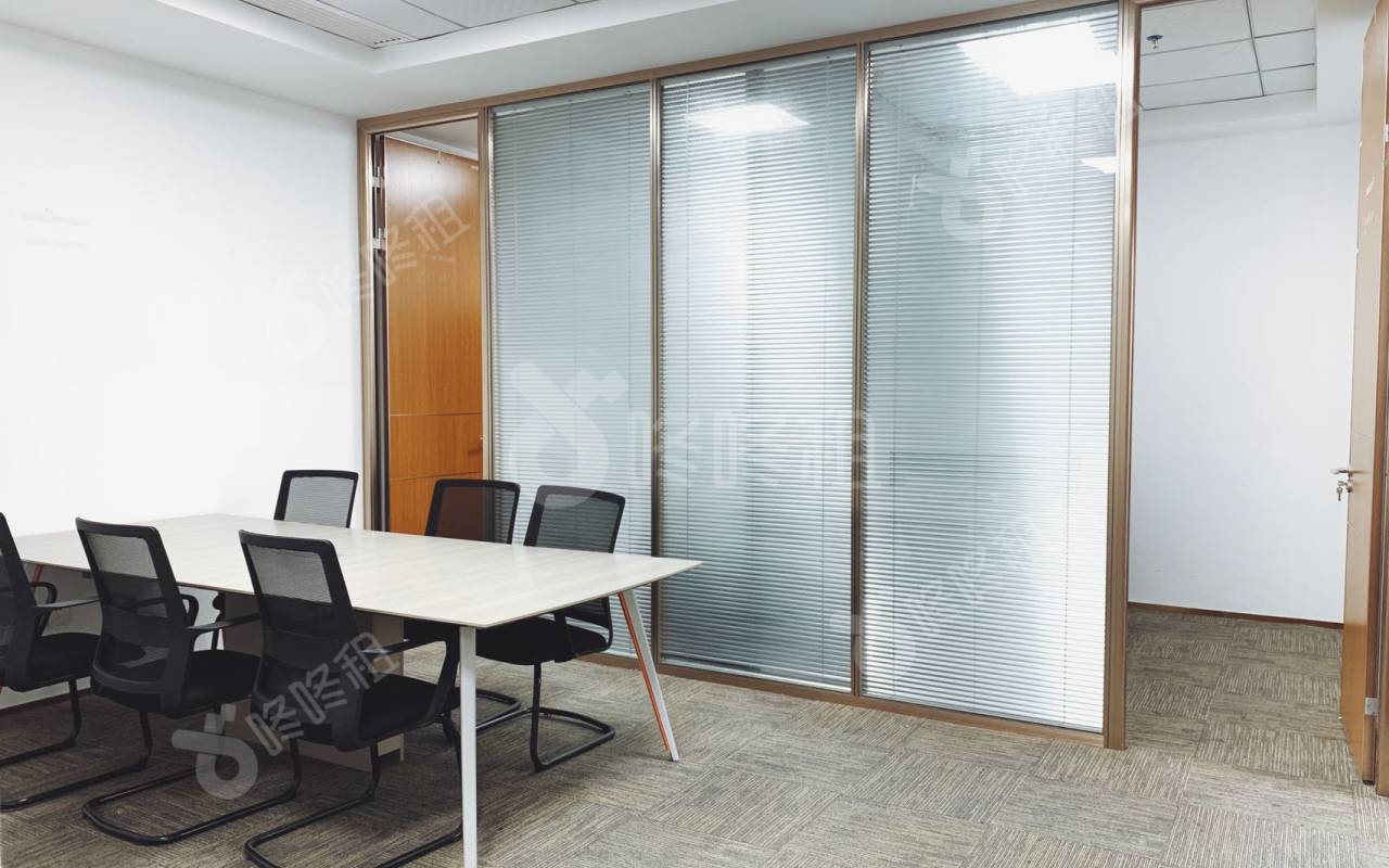 明月花都_205平_精装_办公室开间