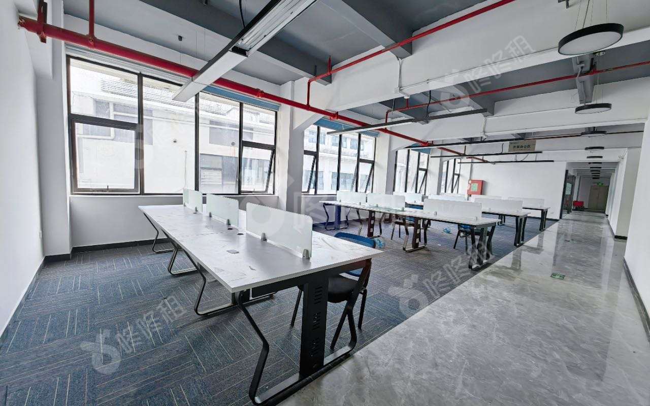 南山睿园产业园_650平_精装_办公室开间