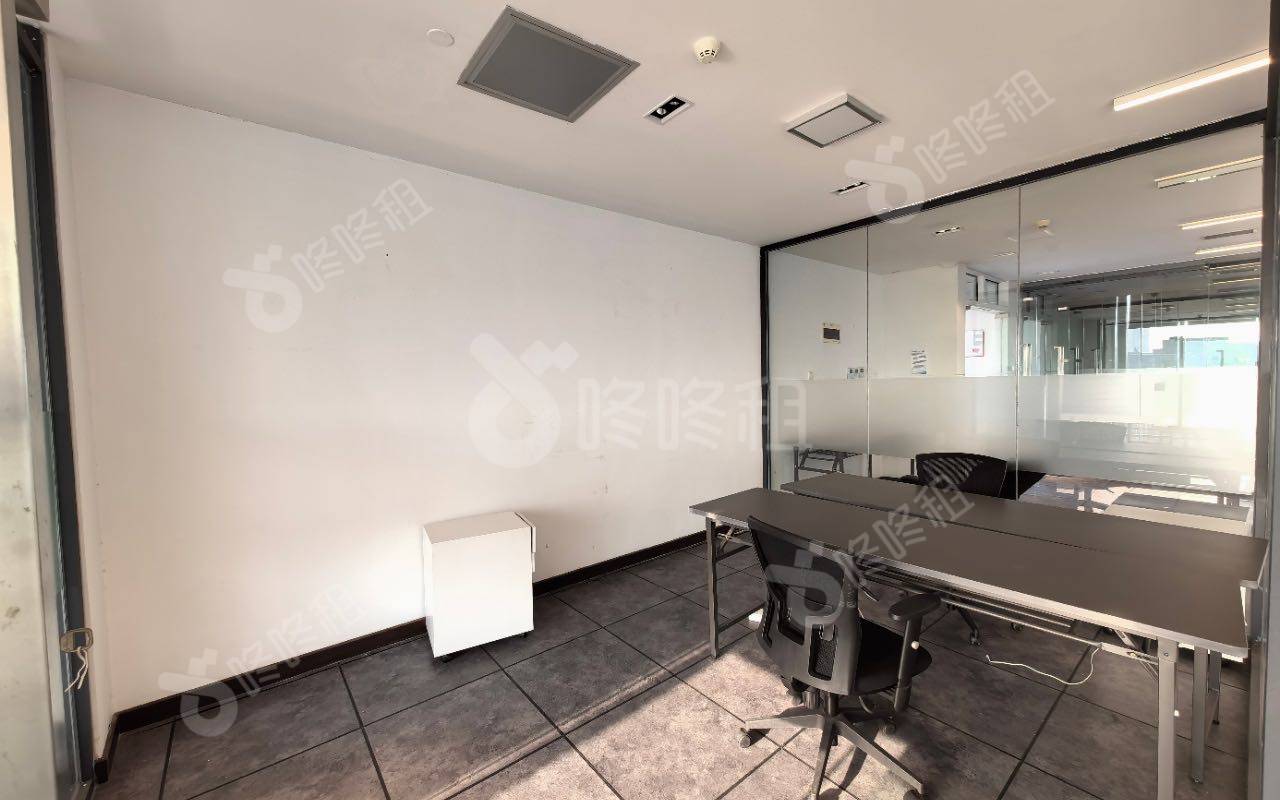 前海深港青年梦工场_268平_精装_办公室隔间