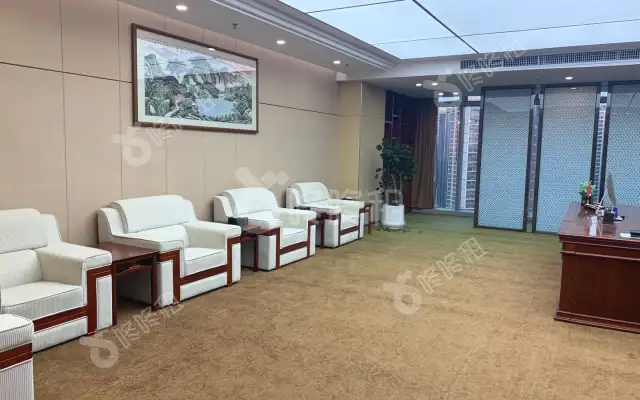 会展湾南岸广场_2000平_精装_办公室房源出租