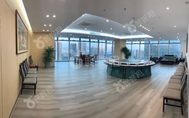 会展湾南岸广场_2000平_精装_办公室房源出租