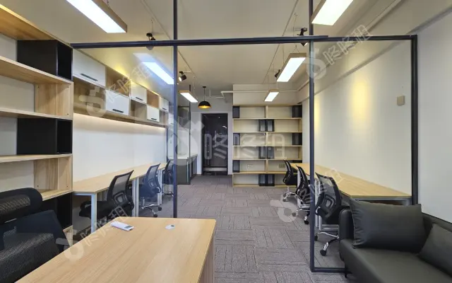 华联城市全景_48平米_精装_办公室房源出租