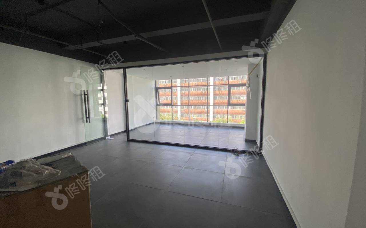 白贲·前海_100平_精装_办公室开间