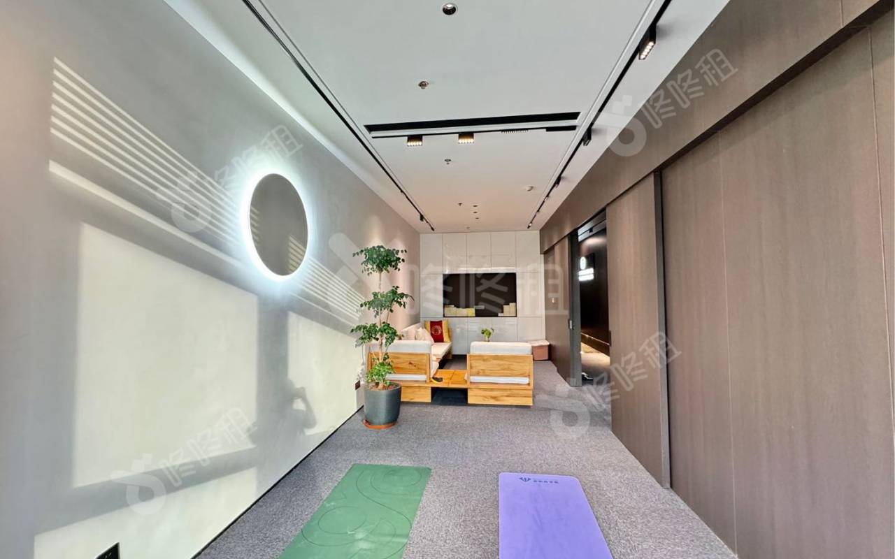 绿景美景广场_376平_精装_办公室隔间