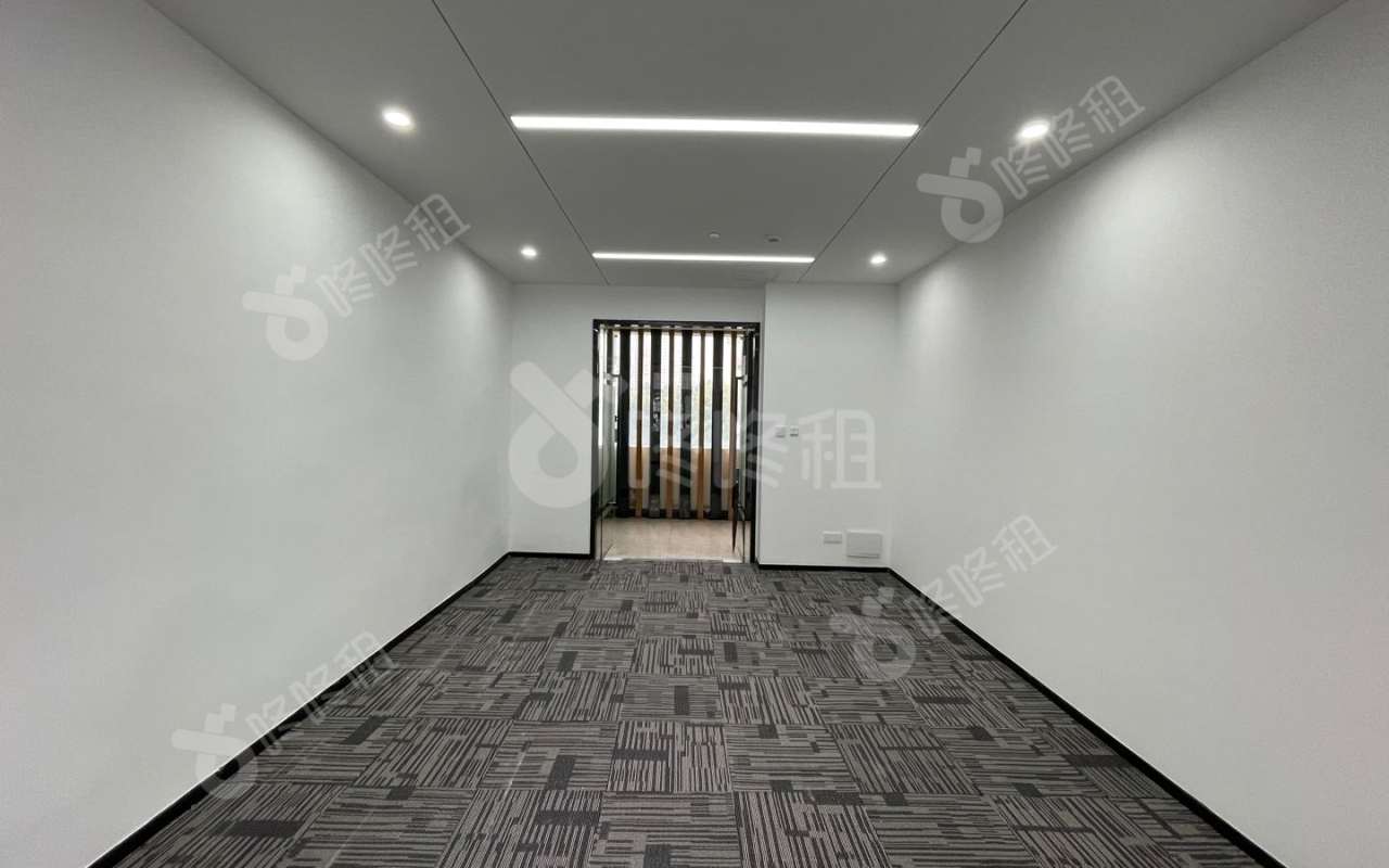 园西工业区_60平_豪装_办公室开间