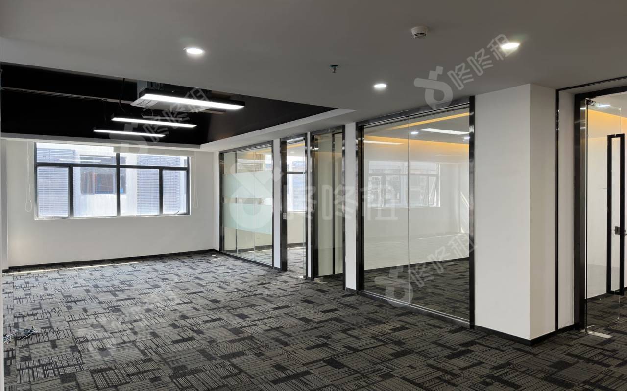 宗泰文创产业园_343平_精装_办公室开间