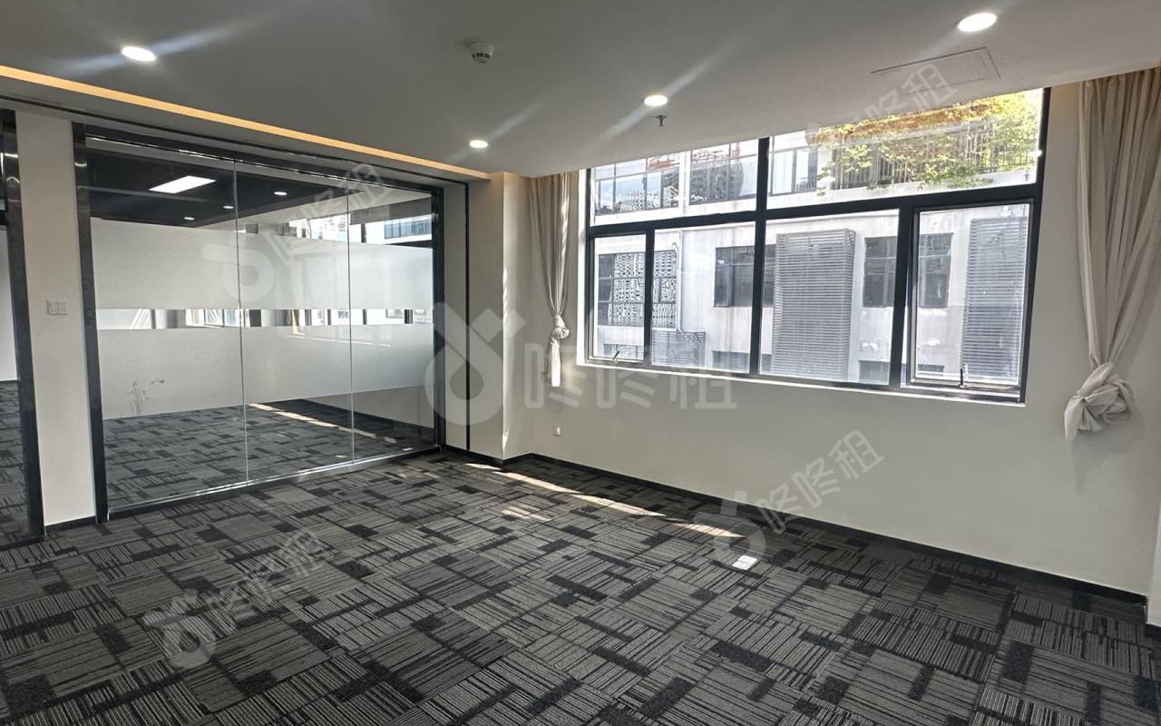 宗泰文创产业园_343平_精装_办公室开间