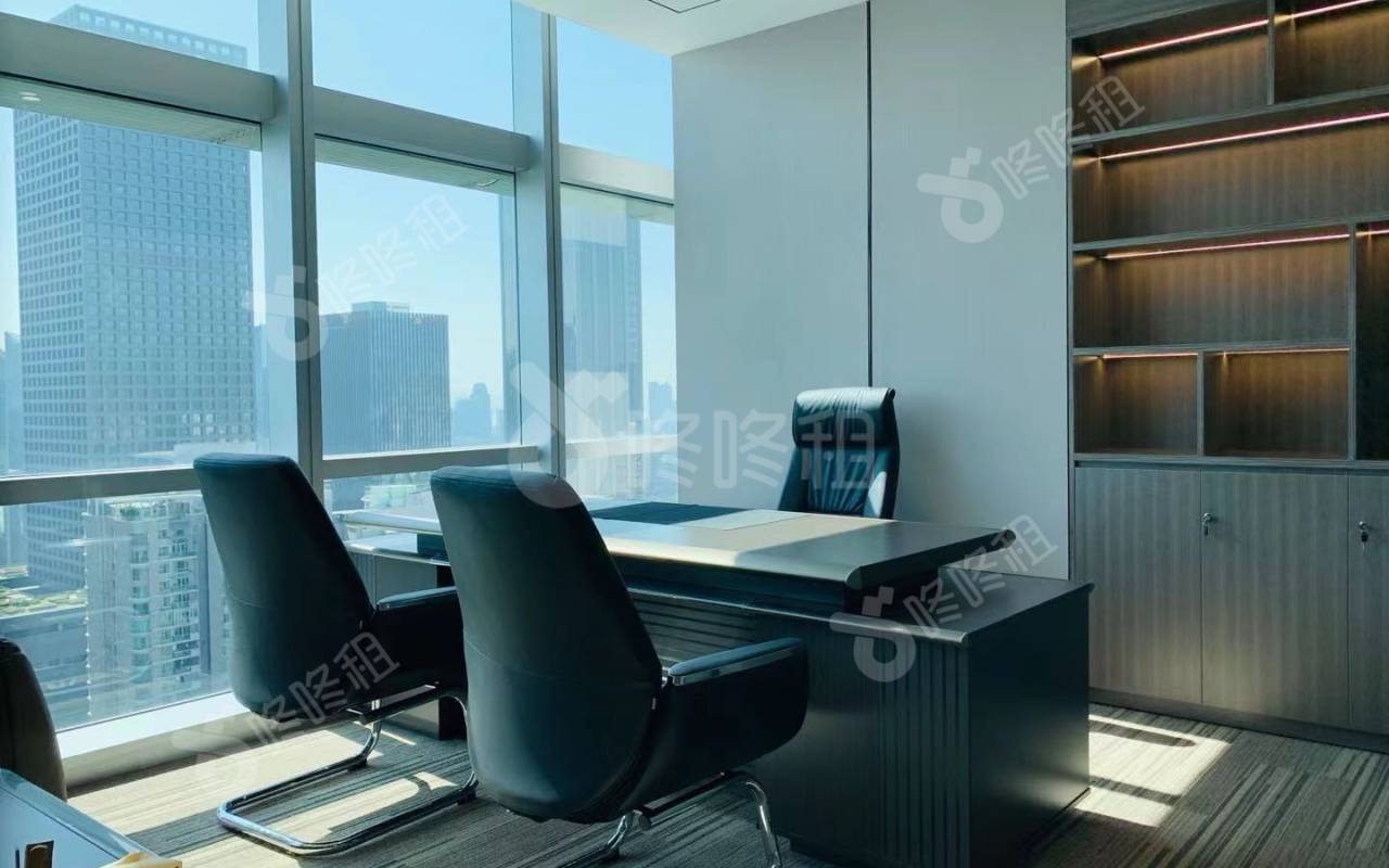 新世界中心_358平_豪装_办公室隔间