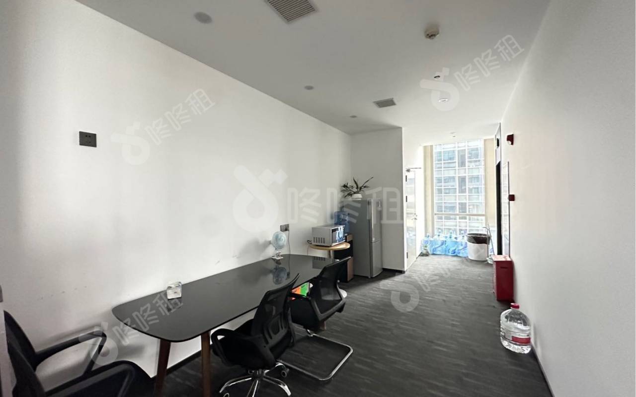 侨城坊_400平_精装_办公室隔间
