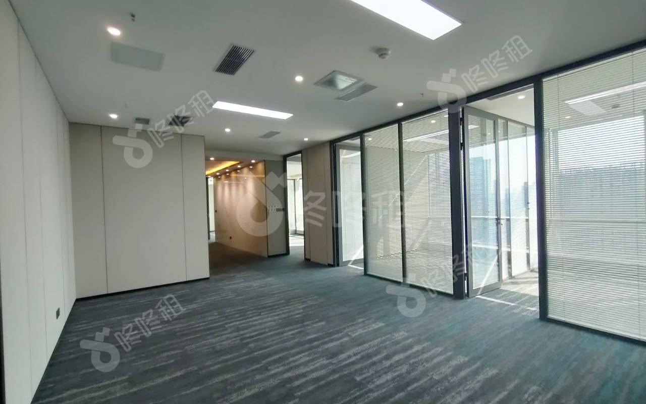 中洲控股中心_300平_豪装_办公室开间