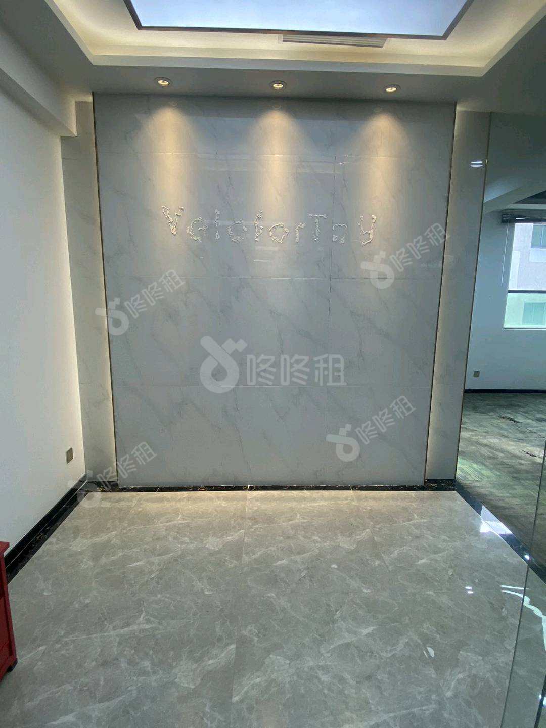 大学城创客小镇_156平_精装_前台