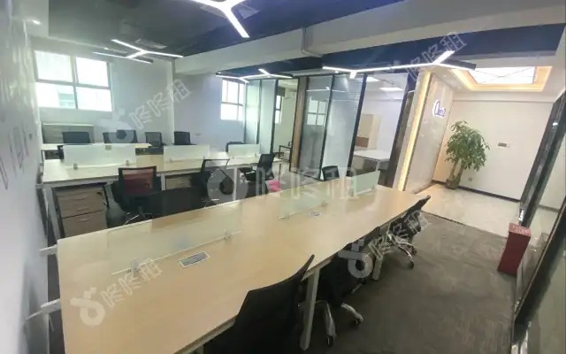 大学城创客小镇_156平米_精装_办公室房源出租